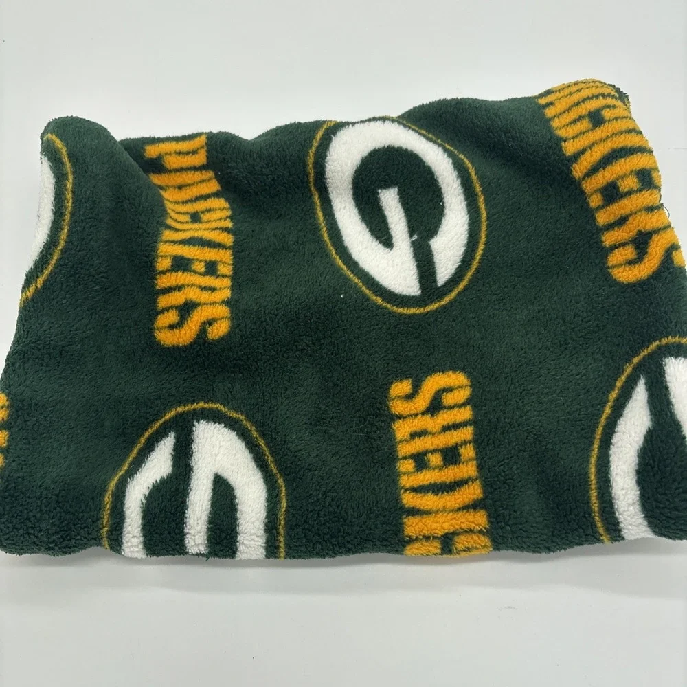 Green Bay Packers Beanie Hat And Fleece Neck Gator